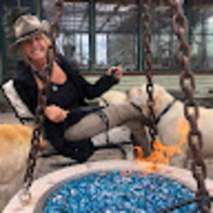 Meet your Posher, Suzanne